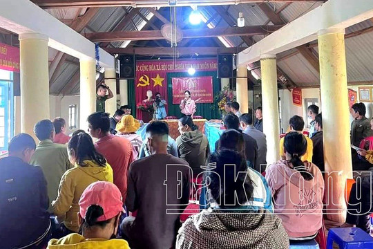 782 hộ dân vùng biên giới Đắk Nông cam kết không sử dụng vũ khí trái phép
