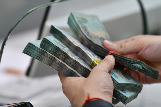 Lãi suất ngân hàng hôm nay 15/7/2024: Đà tăng lãi suất huy động đang chậm lại