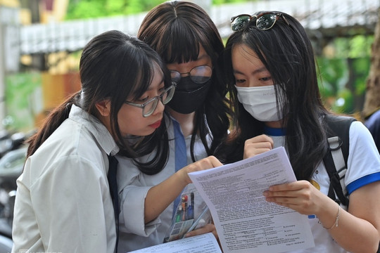 Top 100 thí sinh điểm cao nhất tổ hợp A00 năm 2024