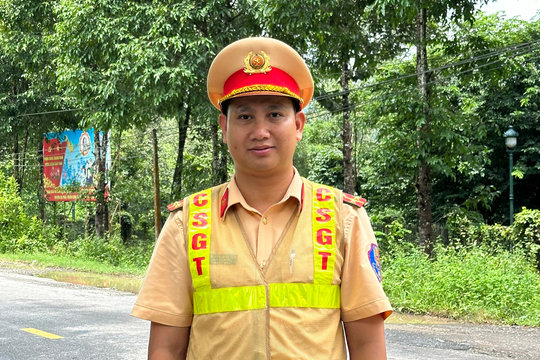 Thượng úy Nguyễn Long Hoàng - Phó Đội trưởng Đội Cảnh sát Giao thông, Công an huyện Cát Tiên: “Tổng Bí thư đã truyền cảm hứng cho tôi rất nhiều về tình yêu Tổ quốc”