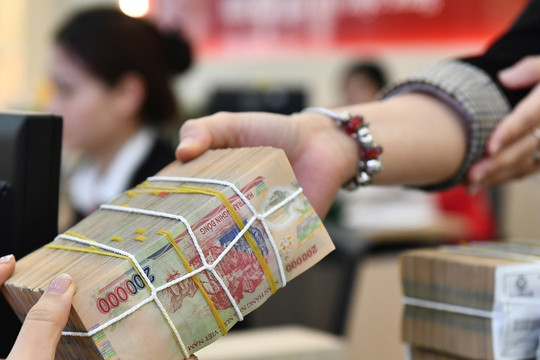 Lãi suất ngân hàng hôm nay 29/7/2024: Thêm ngân hàng tăng lãi huy động vượt 6%