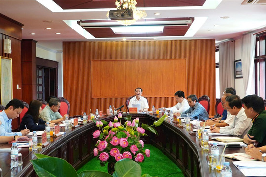 Đồng chí Ngô Thanh Danh chủ trì Hội nghị Ban Thường vụ Tỉnh ủy Đắk Nông tháng 7