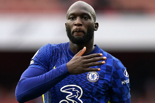 Chuyển nhượng sáng 3/8: MU bán xong Wan-Bissaka, đón de Ligt, Mazraoui