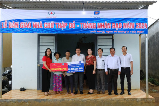 Đắk Nông trao “Nhà Chữ thập đỏ” cho gia đình khó khăn