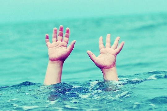 Đắk Lắk: Chơi gần ao, hai trẻ đuối nước thương tâm
