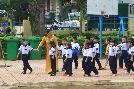 Ngày 22/8, học sinh lớp 1 tỉnh Đắk Nông tựu trường