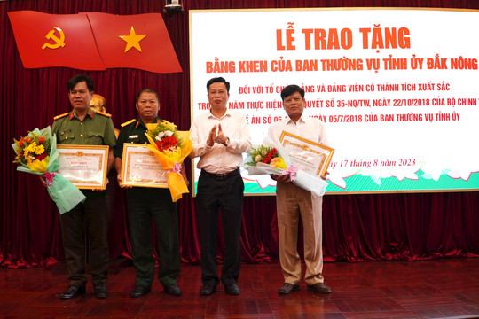 Đắk Nông nhận diện, đấu tranh với “tự diễn biến”, “tự chuyển hóa” trong nội bộ