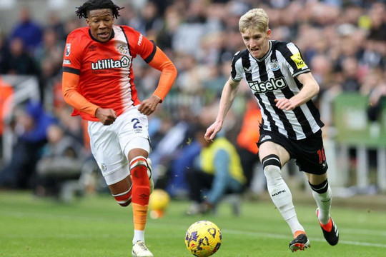 Liverpool sẵn sàng kích nổ bom tấn Anthony Gordon