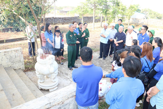 Câu lạc bộ Lý luận trẻ - Nơi bồi đắp lý tưởng cách mạng