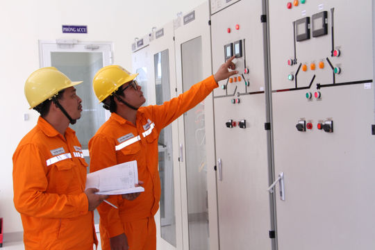 EVNSPC tập trung đảm bảo nguồn điện dịp Quốc khánh 2/9