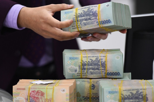 Lãi suất ngân hàng ngày 13/9/2024: Ngân hàng thứ 8 tăng lãi suất từ đầu tháng
