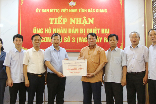 Phó Chủ tịch UBND tỉnh Lâm Đồng Phạm S đến thăm, hỗ trợ nhân dân tỉnh Bắc Giang khắc phục thiệt hại sau bão số 3