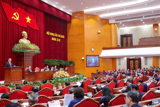 Trung ương thảo luận phương hướng công tác nhân sự Ban Chấp hành Trung ương Đảng khóa XIV