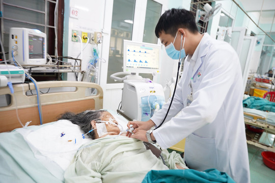 Bác sĩ Lê Văn Thương nặng lòng với Đắk Nông