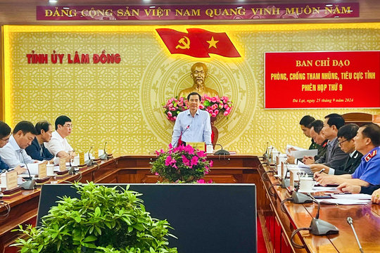 Chuyển trọng tâm từ phòng chống tham nhũng sang phòng chống tiêu cực