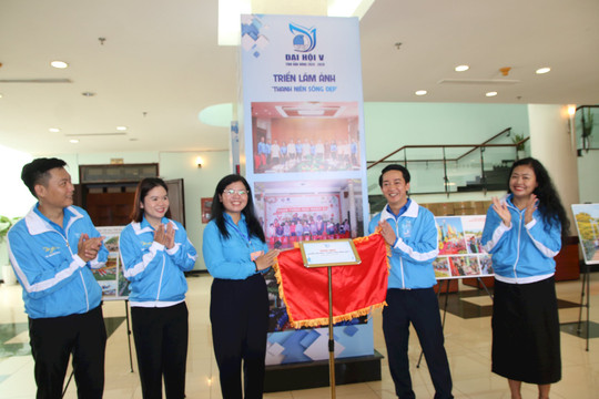 Khai mạc Triển lãm ảnh và trao giải cuộc thi ảnh “Thanh niên sống đẹp”