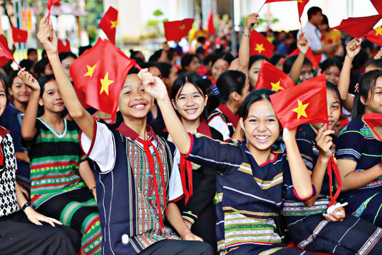 CHÀO MỪNG ĐẠI HỘI ĐẠI BIỂU CÁC DÂN TỘC THIỂU SỐ TỈNH LÂM ĐỒNG LẦN THỨ IV, NĂM 2024: Nhân dân các dân tộc tỉnh Lâm Ðồng đoàn kết, bình đẳng cùng phát triển