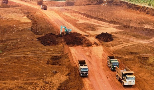 Công nghiệp bô xít - alumin - nhôm và năng lượng tái tạo: Trụ cột phát triển kinh tế của Đắk Nông