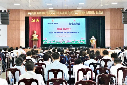 Lâm Đồng: Tập trung tuyên truyền các chủ đề lớn, trọng tâm tiến tới Đại hội lần thứ 14 của Đảng