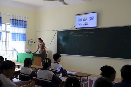 Thu các khoản tự nguyện - Cần chung tiếng nói