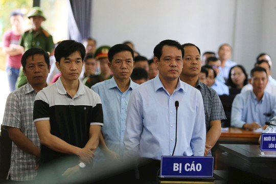 Tiếp tục hoãn xử vụ án liên quan đến sụt lún khu công nghiệp Nhân Cơ