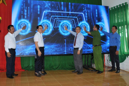Huyện biên giới Đắk Nông phát động phong trào chuyển đổi số