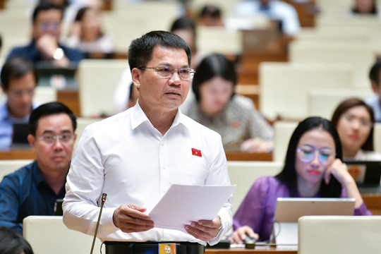 ĐBQH Đắk Nông Dương Khắc Mai góp ý dự thảo Luật Phòng chống mua bán người