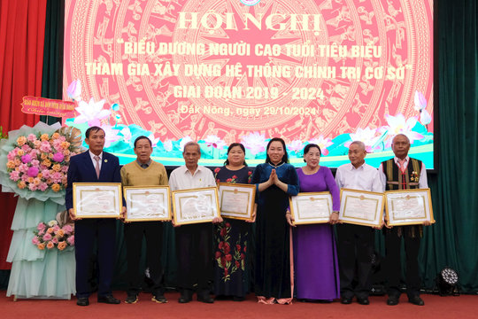 Đắk Nông biểu dương người cao tuổi tham gia xây dựng hệ thống chính trị cơ sở