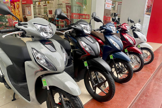 Giá xe Vision hôm nay 29/10/2024: Giá xe giảm thấp hơn giá đề xuất