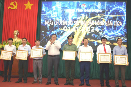 Đắk Nông quyết tâm nâng cao chỉ số chuyển đổi số