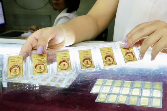 Giá vàng hôm nay 5/11/2024: Vàng nhẫn 9999 giảm mạnh