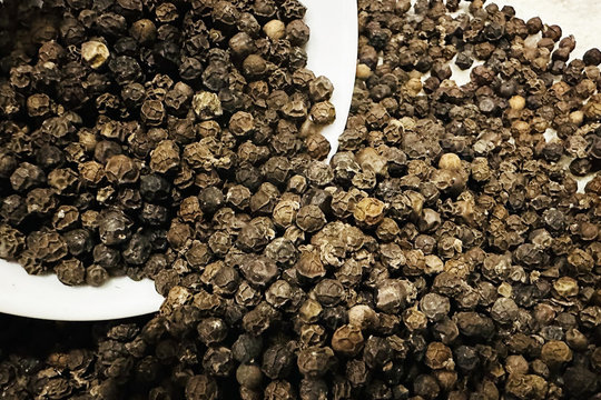 Giá tiêu hôm nay 6/11/2024: Giảm 1,000 đồng/kg tại Vũng Tàu
