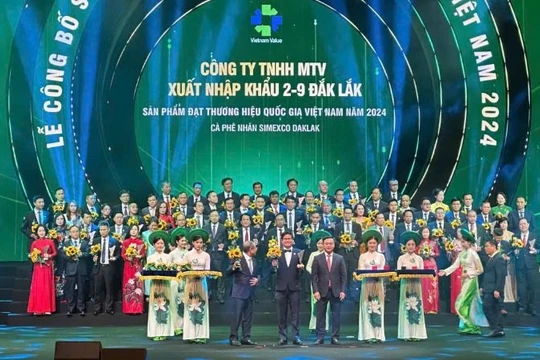 Simexco Daklak, đơn vị duy nhất đạt Thương hiệu quốc gia Việt Nam năm 2024 cho sản phẩm “Cà-phê nhân”