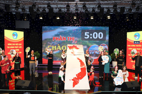 Đắk Nông thi tìm hiểu pháp luật về công tác dân tộc