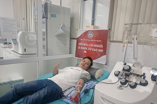 Đại úy Công an Đắk Nông hiến tiểu cầu cứu sống 2 cháu nhỏ