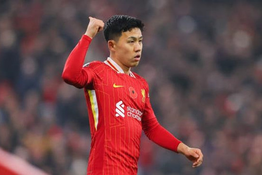 Endo có nên tiếp tục hành trình tại Liverpool?