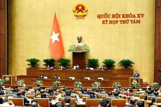 Quốc hội chất vấn Bộ Thông tin truyền thông và Thủ tướng Chính phủ
