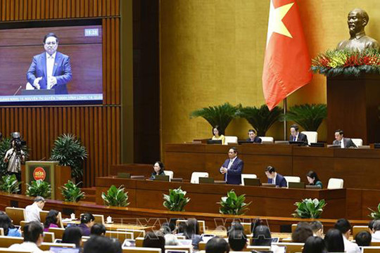 Quốc hội biểu quyết thông qua Nghị quyết về dự toán ngân sách Nhà nước năm 2025
