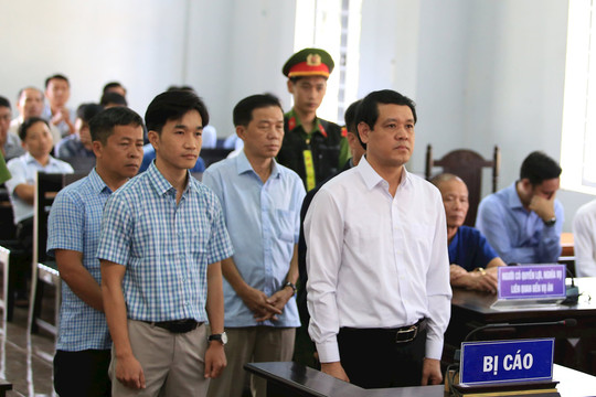 Nguyên Giám đốc Sở Xây dựng Đắk Nông nhận 30 tháng tù