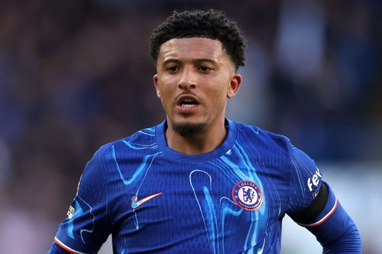 Chelsea muốn tống khứ Sancho về lại MU