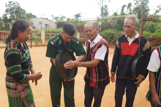 Dân vận gắn kết tình quân dân ở Đắk Nông