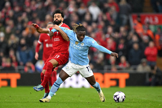 Liverpool vs Man City ngày 1/12: Dự đoán tỷ lệ thắng từ thành tích, phong độ đối đầu