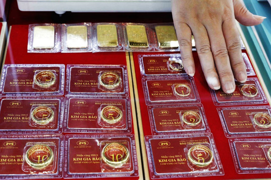 Giá vàng sáng ngày 3/12/2024: Vàng trên thị trường tăng theo USD