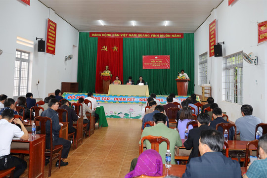 Cử tri xã Long Sơn quan tâm vấn đề chính sách, quản lý đất đai