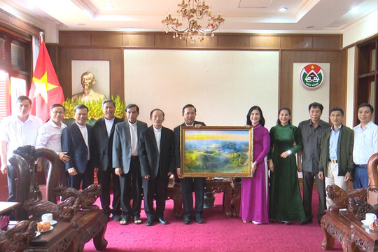 Lãnh đạo UBND tỉnh Đắk Nông gặp mặt Giám mục Giáo phận Ban Mê Thuột