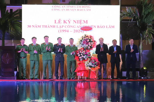 Gặp mặt kỷ niệm 30 năm thành lập Công an huyện Bảo Lâm