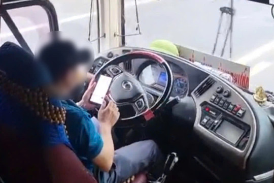 Đắk Nông xử lý nghiêm hành vi dùng điện thoại khi lái xe
