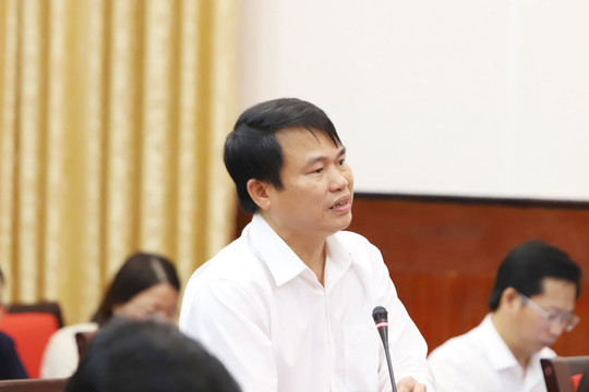 Lãnh đạo tỉnh Đắk Nông lo thiếu cát, đá xây dựng