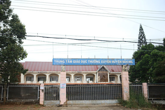Xót xa trụ sở bỏ hoang ở Đắk Nông