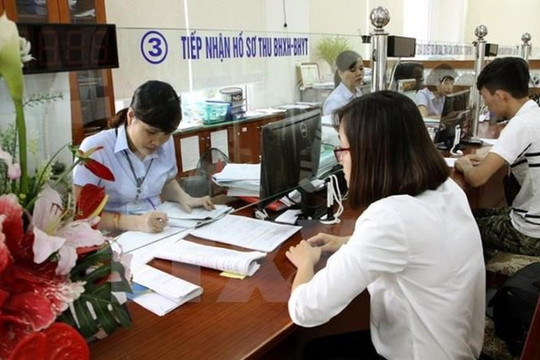 Người lao động bị kỷ luật, tính thời hạn nâng lương thế nào?